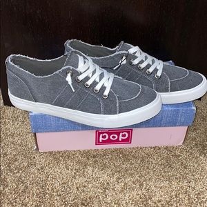 *NEW WITH BOX Pop Womens Declan Slip-On Shoe